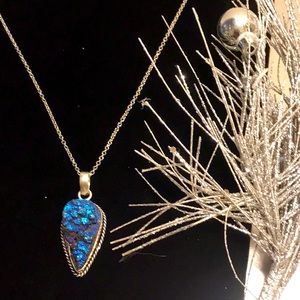 Unique sparkling titanium druzy pendant!